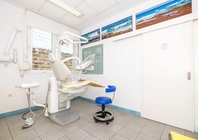 Gabinete de dentista Doctor Lobato en San Fernando